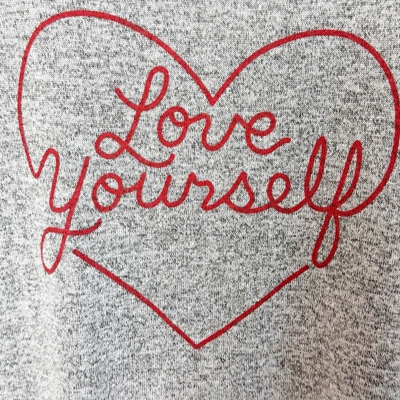 Lane Bryant Gray Lightweight Love Yourself Heart Valentine 3/4 Sleeve Top - Picture 4 of 6
